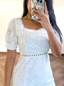 Cuff-Sleeved Eyelet Dress [Petite]